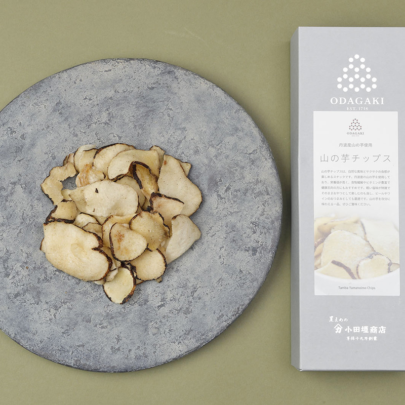 有機ココナッツオイルで揚げた丹波産山の芋チップス　80g